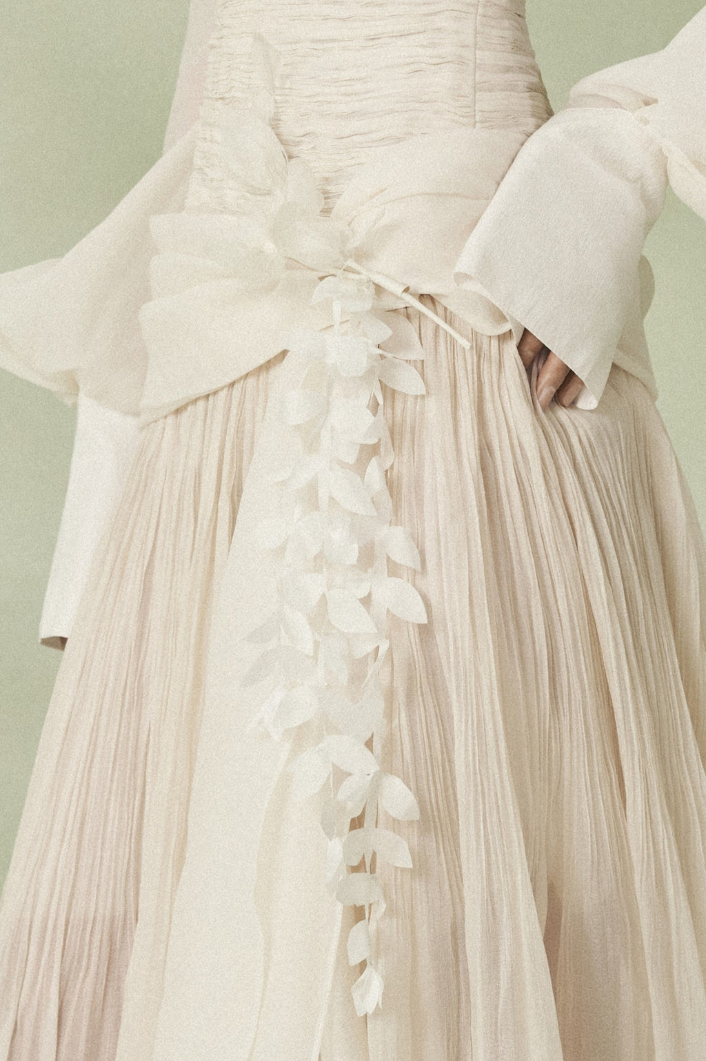MAGNOLIA ORGANZA Floral Trail